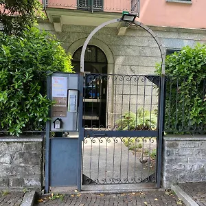 Pensión Gira, Como