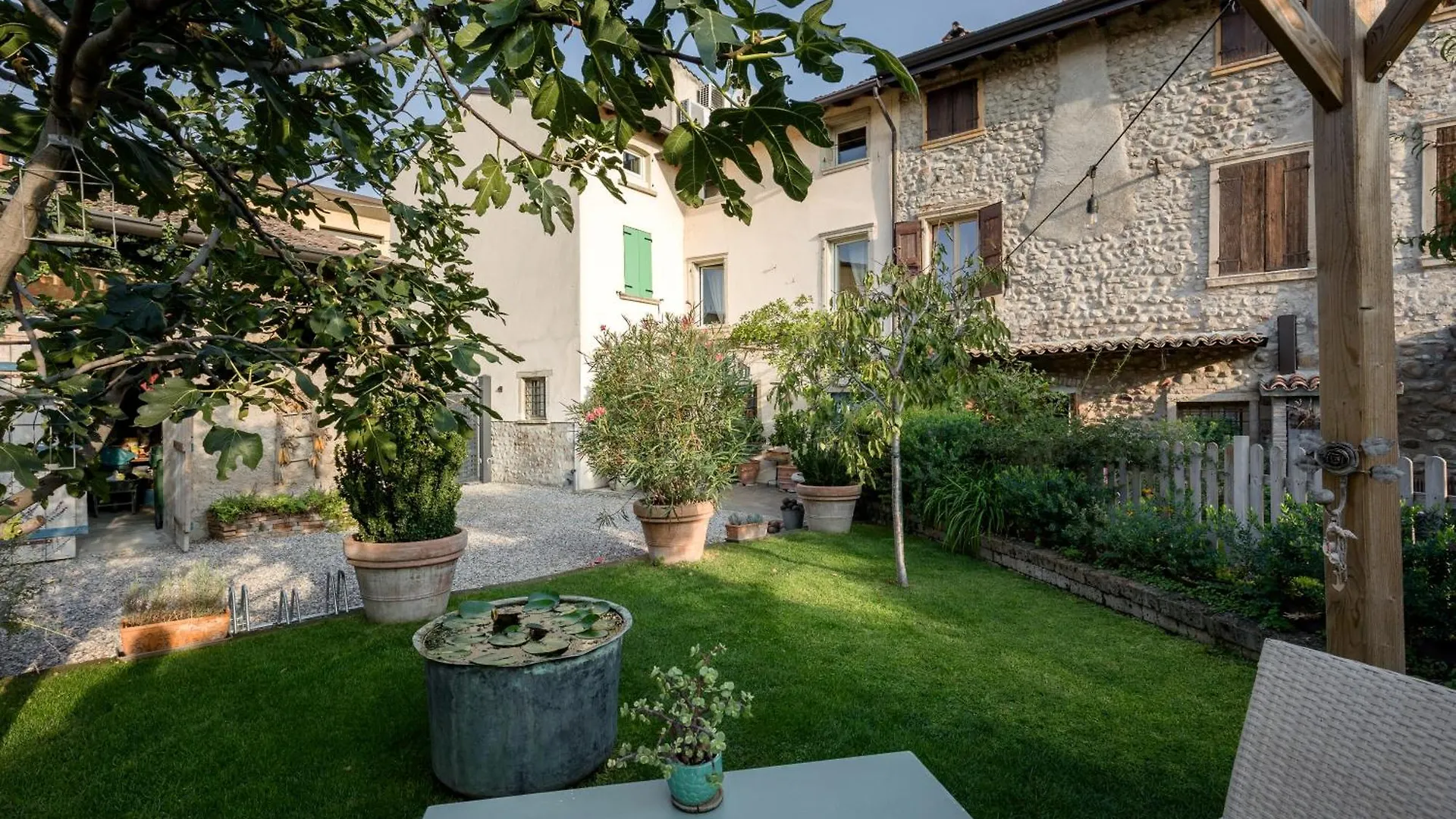 فندق مبيت وإفطار مونزامبانو B&B Corte Del Mincio إيطاليا