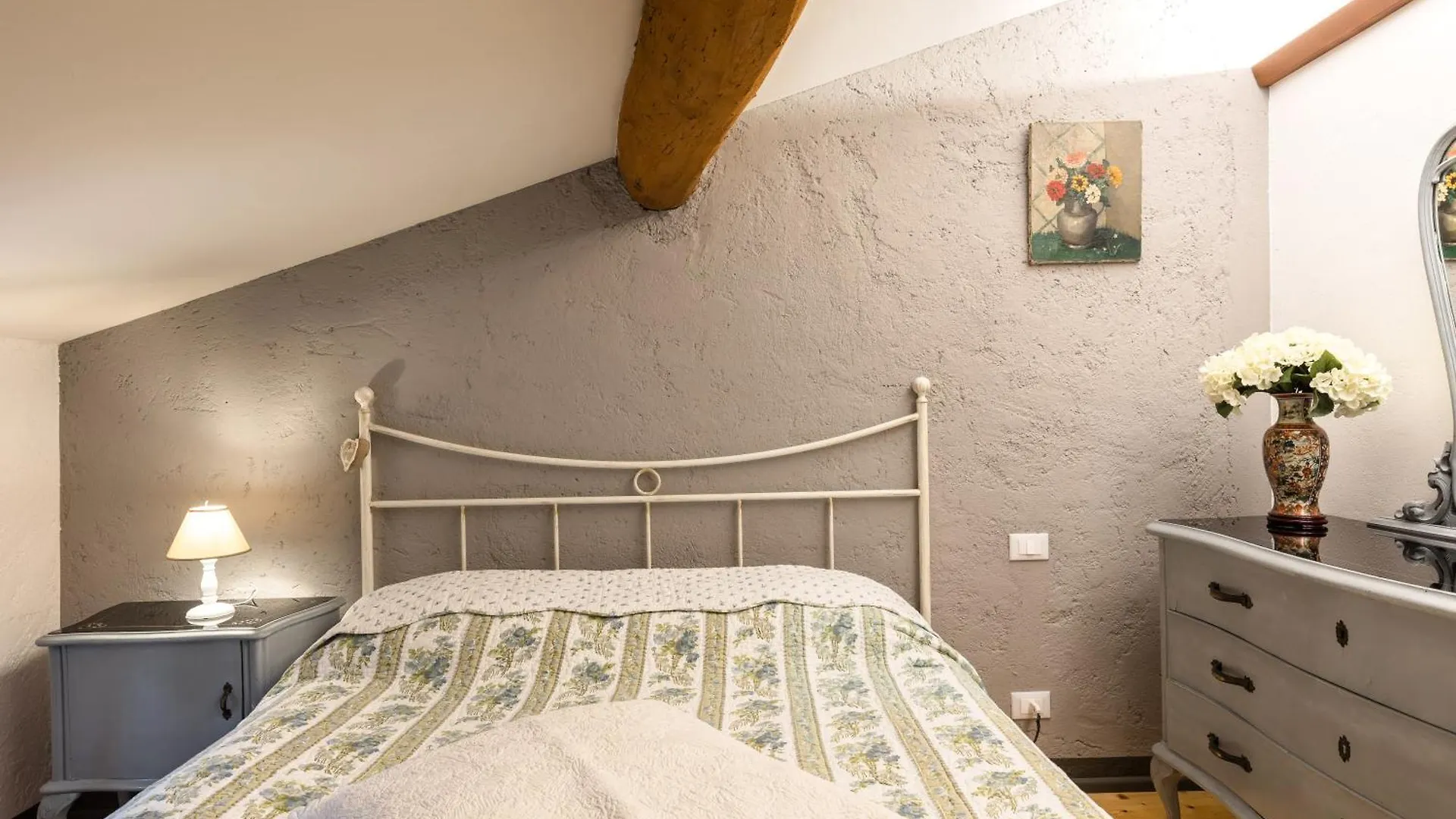 فندق مبيت وإفطار مونزامبانو B&B Corte Del Mincio